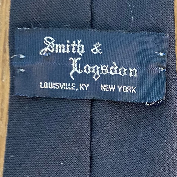 Vintage Churchill Downs necktie - Picture 3 of 3